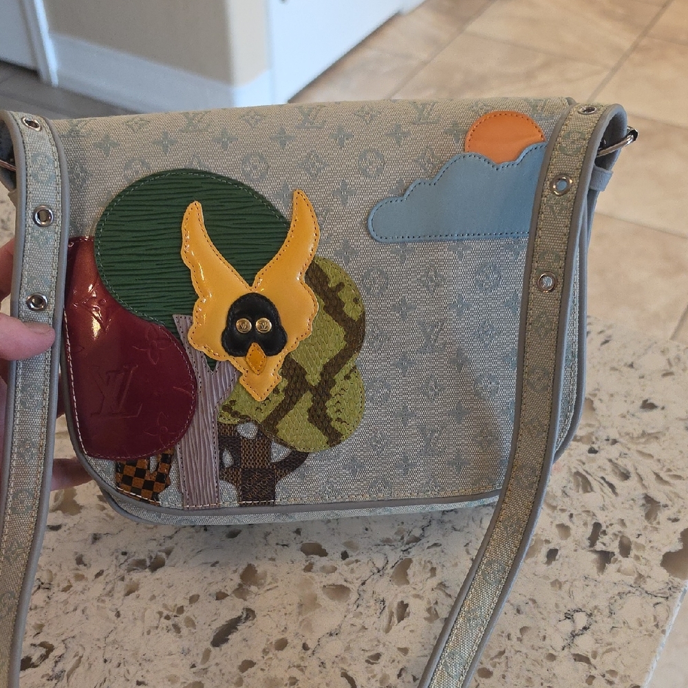 Louis Vuitton Conte de Fees Musette COLLECTIBLEI!! Denim Appliqué Crossbody